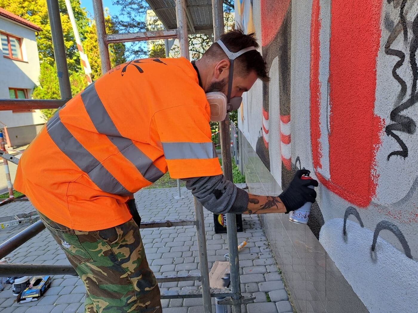 Chorzów Mural na ścianie szpitala dziecięcego