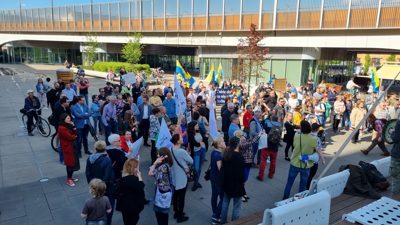 Demonstracja w obronie Żabich Dołów 13