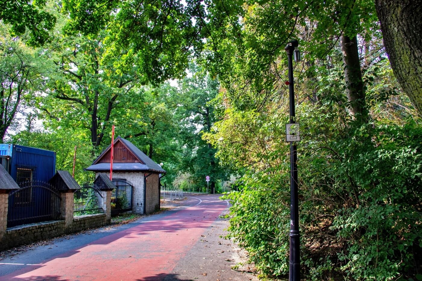 Park Śląski zniszczone latarnie 3