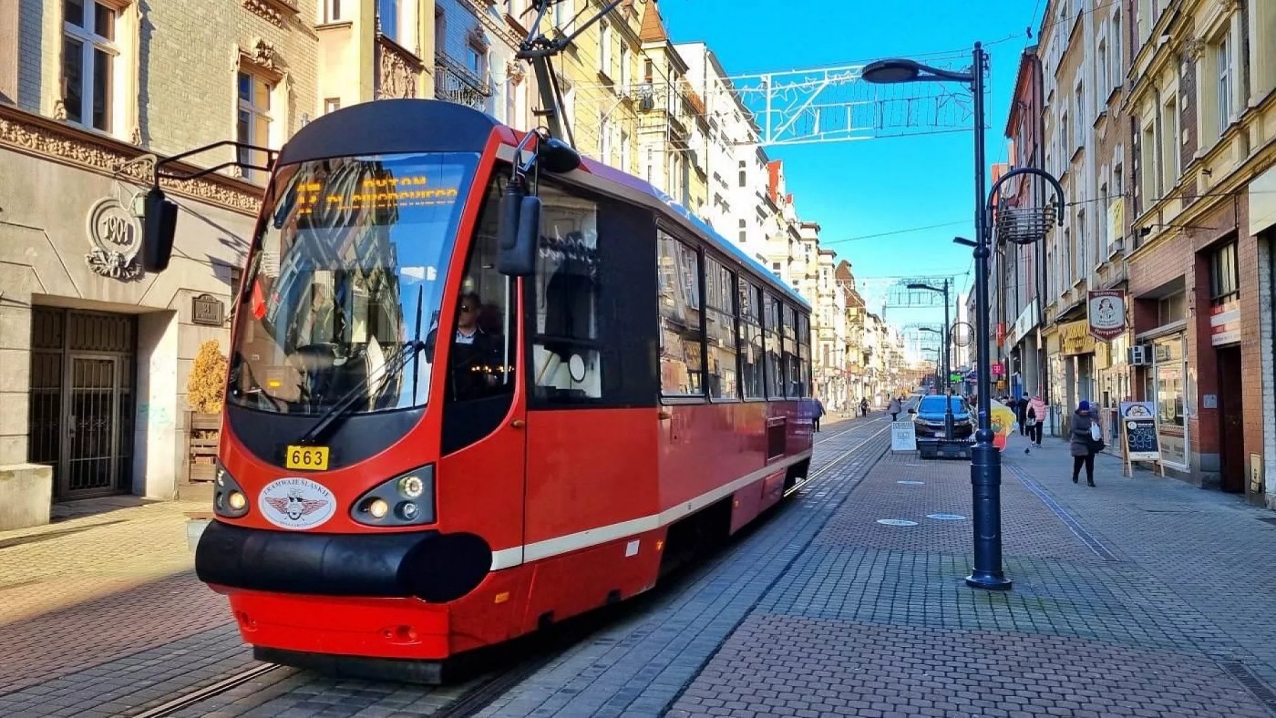 „Mikołajkowy Tramwaj Mundurowy” będzie jeździł przez Chorzów